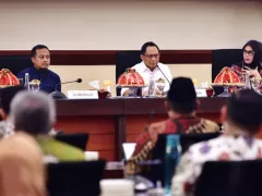 Gubernur Sulsel Full Senyum, Mendagri Tito Karnavian Bicara Data - GenPI.co JATIM