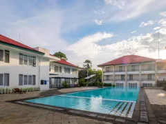 Hotel Murah Bintang 3 di Muara Enim: Kamar Luas, Lokasi Nyaman - GenPI.co JABAR