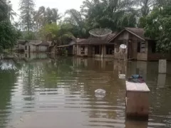 Sebulan Banjir Rendam Rumah Warga Tapanuli Selatan - GenPI.co JATENG