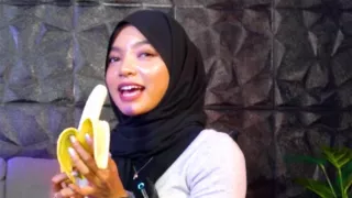 Oklin Fia Makan Es Krim Anak Ustaz Uje Sampah  GenPI co SULTRA 