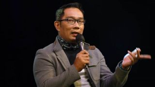 Lucunya Respons Ridwan Kamil Saat Disangka Suami Maudy Ayunda - GenPI.co