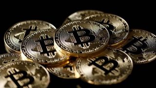 Harga Bitcoin Mengerikan, Investor Bisa Angkat Tangan - GenPI.co