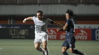 Liga 1: Alarm Bahaya Bali United vs Arema, Kalah di Dipta? - GenPI.co BALI