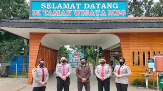 Ditpamobvit Polda Banten Sosialisasi Prokes di Wisata MBS Serang - GenPI.co BANTEN