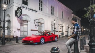 Ferrari Testarossa Crazy Rich Naik Truk Towing, Dijual? - GenPI.co JATIM