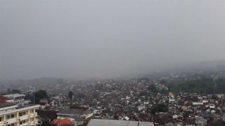Info BMKG! Prakiraan Cuaca Batu dan Kabupaten Malang Hari Ini - GenPI.co JATIM