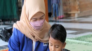 Semangati Belajar, Mahasiswa UII Jadi Teman Bermain Anak di Panti - GenPI.co JOGJA