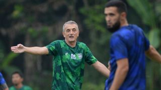 Mengejutkan, Borneo FC Pecat Milomir Seslija - GenPI.co KALTIM