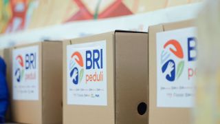 Bulan Ramadan, BRI Group Salurkan 128 Ribu Paket Sembako di seluruh Penjuru Negeri - GenPI.co NTB
