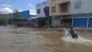 BPBD Sebut Banjir Rob di Sejumlah Wilayah di Riau Berangsur Surut - GenPI.co RIAU