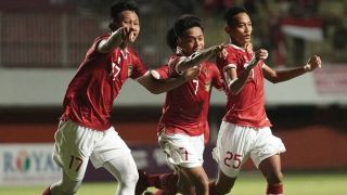 Trofi Piala AFF U-16 Bakal Jadi Hadiah Timnas untuk HUT RI - GenPI.co SUMSEL