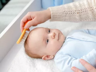 Ada di Supermarket, 5 Produk Minyak Terbaik untuk Melebatkan Rambut Bayi - GenPI.co JABAR