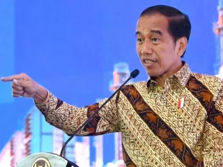 Jokowi Yakin Indonesia Jadi Negara Maju Lewat Kendaraan Listrik - GenPI.co JATIM