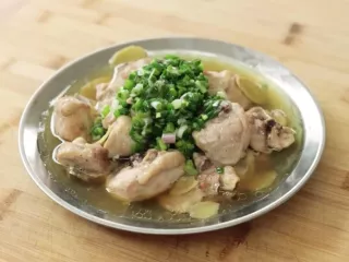 Resep Ayam Kukus Jahe, Menu Praktis Cocok Disantap Saat Musim Hujan - GenPI.co