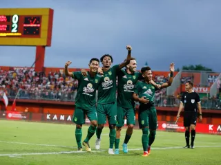 Klasemen Liga 1: PSM Makassar Tertahan, Persebaya Mengancam - GenPI.co JOGJA