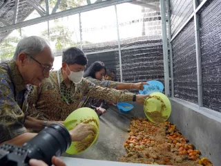 Teknologi Pengolahan Limbah Organik Pertama di Indonesia Ada di Rest Area Cibubur - GenPI.co JATIM