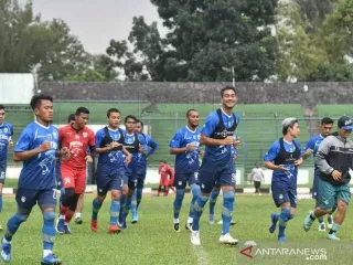 Jelang Persib Bandung vs PSS Sleman, Polisi Bakal Periksa Stadion Siliwangi - GenPI.co BANTEN