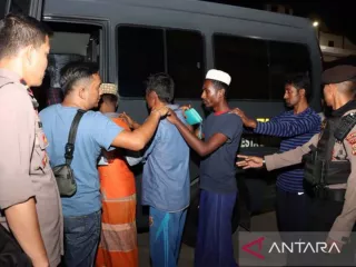 12 Pengungsi Rohingya di Aceh Sempat Kabur, Berhasil Ditangkap - GenPI.co JATIM