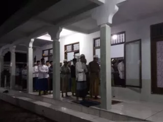 Sebagian Warga di Jember dan Bondowoso Hari Ini Sudah Puasa Ramadan - GenPI.co
