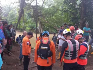 Tragis, Bocah di Pasaman Barat Hilang Diterkam Buaya saat Mandi - GenPI.co