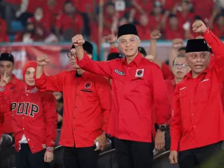 CEK FAKTA: Megawati Jegal Anies Baswedan, Ganjar Pranowo Tak Lolos Capres - GenPI.co JOGJA
