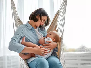 5 Tips Penting untuk Membantu Mengatasi Separation Anxiety pada Bayi - GenPI.co