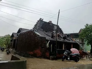BMKG: Waspada Cuaca Ekstrem di Sebagian Besar Wilayah Indonesia - GenPI.co BALI