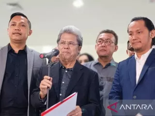 Optimistis MK Kabulkan Gugatan, Todung Mulya Lubis: Jangan Kehilangan Harapan - GenPI.co JATIM