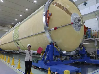 Badan Antariksa Jepang Tunda Peluncuran Satelit Observasi Roket H3 Baru karena Cuaca - GenPI.co