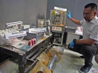 Diduga Jadi Pabrik Narkoba, Vila di Bali Digerebek dan 3 WNA Ditangkap - GenPI.co BALI