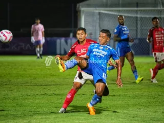 Bali United Ditahan Imbang Persib Bandung di Leg Pertama, Teco Curhat - GenPI.co JATIM
