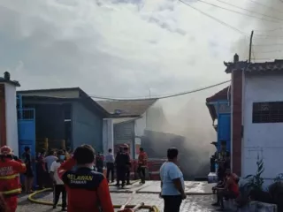 Polda Bali: 18 Orang Jadi Korban Kebakaran Gudang Elpiji di Denpasar - GenPI.co