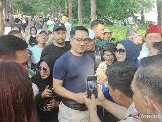 Digugat Lisa Mariana, Ridwan Kamil Tunggu Panggilan Pengadilan - GenPI.co