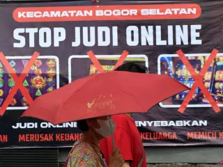 Main Judi Online Bansos Dicabut, Cak Imin: Tak Pandang Status! - GenPI.co JATIM
