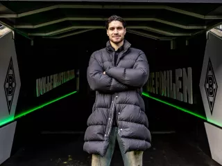 Kevin Diks Langsung Jadi Pemimpin di Lini Belakang Borussia Monchengladbach - GenPI.co