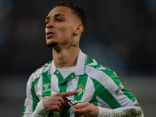 Mulai Cocok, Real Betis Ingin Mempermanenkan Antony dari Manchester United - GenPI.co