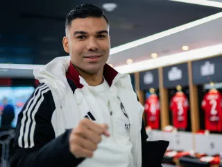 Tak Puas Punya 5 Medali Liga Champions, Casemiro Incar Liga Europa - GenPI.co JATIM