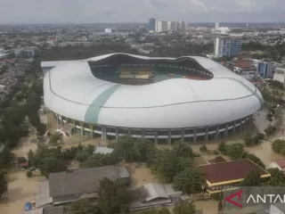 Stadion Patriot Kebanjiran, Laga Persija vs PSIS Harus Ditunda - GenPI.co