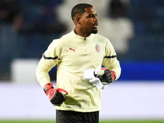 AC Milan dalam Bahaya, Mike Maignan Diincar Manchester United untuk Geser Onana - GenPI.co