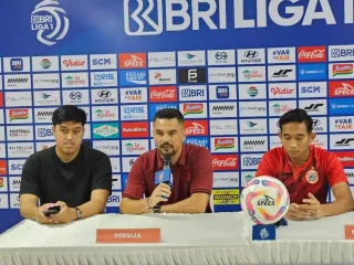 Persija Tanpa Kemenangan dalam 5 Laga, Carlos Pena Bela Sang Kiper - GenPI.co JATIM