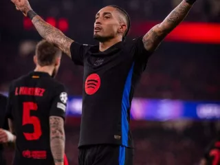 Tolak Arab Saudi dan Liga Primer Inggris, Raphinha Ingin Pensiun di Barcelona - GenPI.co BALI