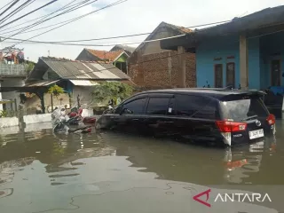 Bandung Dikepung Banjir, 8.043 Rumah Terendam dan 635 Jiwa Mengungsi - GenPI.co