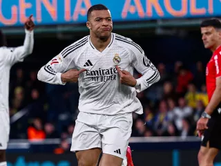 Cetak 2 Gol ke Gawang Villarreal, Kylian Mbappe Lewati Rekor Ronaldo - GenPI.co