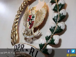 DPR RI Bahas RUU TNI di Hotel, Peneliti Fromappi: Tempat Nyaman Berkompromi - GenPI.co