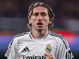 Luka Modric Menolak Pensiun, Masih Ingin Bertahan di Real Madrid - GenPI.co