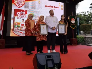 Masak Takjil Serentak Bareng DWP, Krim Kafe Cetak Rekor MURI - GenPI.co