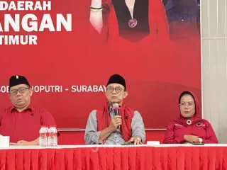 Perolehan Kursi DPRD Turun, Ketua DPC PDIP Surabaya Dicopot - GenPI.co