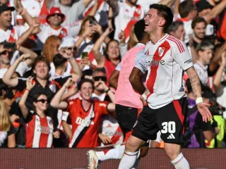 AC Milan, Barcelona, dan Manchester United Rebutan Franco Mastantuono - GenPI.co