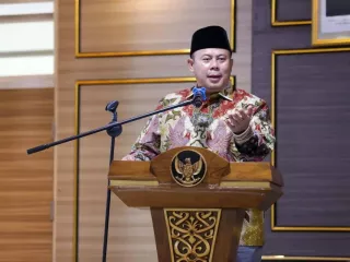 Soroti Pelepasan Haji di Bandara Kertajati, DPR RI: Jangan Sampai Lelah Menunggu - GenPI.co