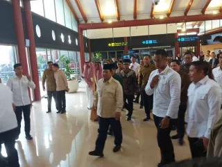 Ada Terminal Khusus Haji & Umrah di Bandara Soetta, Prabowo: Demi Kenyamanan Jemaah - GenPI.co